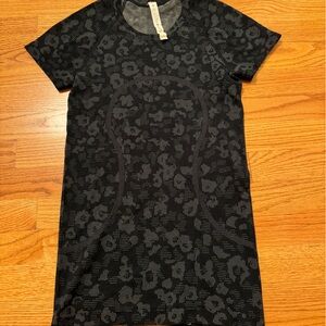 Lululemon Swiftly Tech